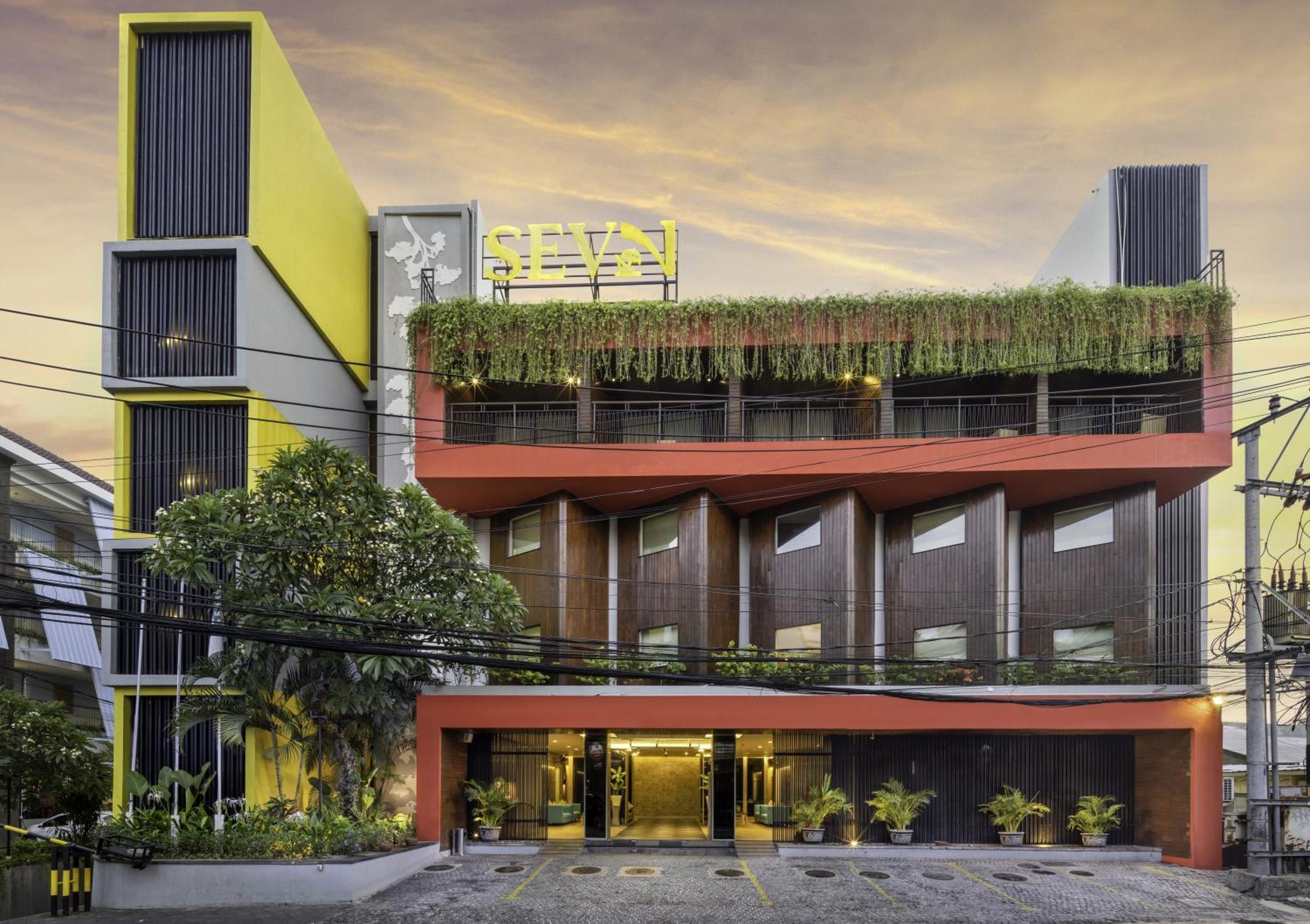 Sevn Legian Hotel Exterior foto